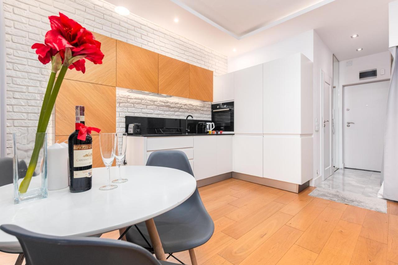 Piekna Apartament By Your Freedom Warsaw Ngoại thất bức ảnh